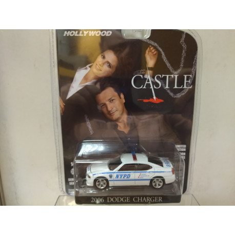 DODGE CHARGER 2006 POLICE NYPD CASTLE HOLLYWOOD 1:64 GREENLIGHT