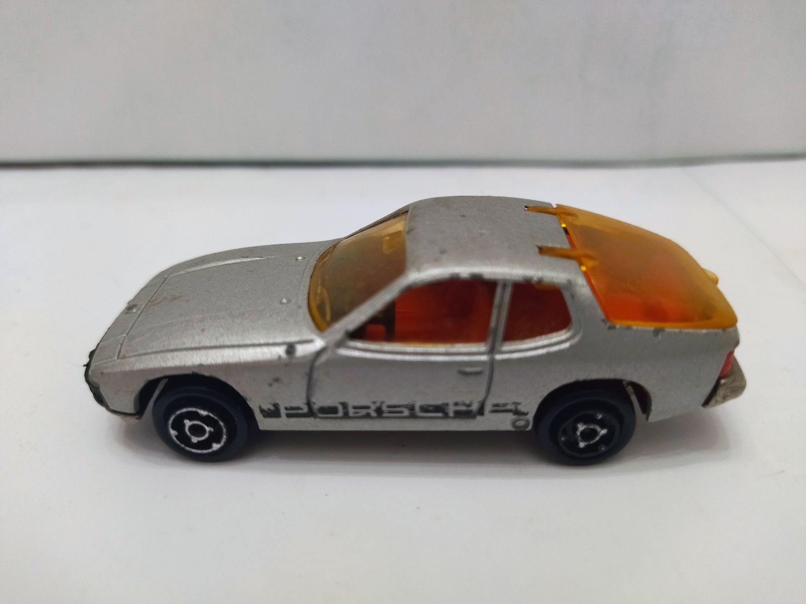 PORSCHE 924 SILVER 1:60/apx 1:64 MAJORETTE n247 VINTAGE/NO BOX - BCN STOCK  CARS