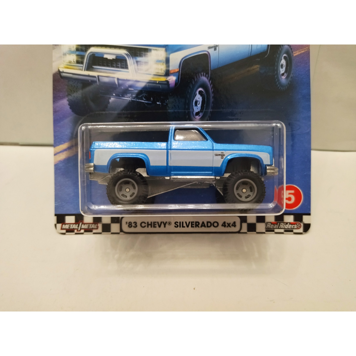 Hot Wheels 2020 Boulevard Series 83 Chevy Silverado 4x4 Real