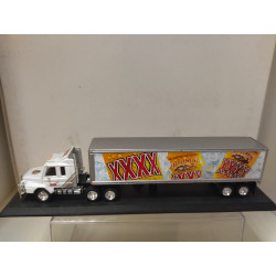 SCANIA TRACTOR TRAILER CASTLEMANIA XXXX 1:100 MATCHBOX