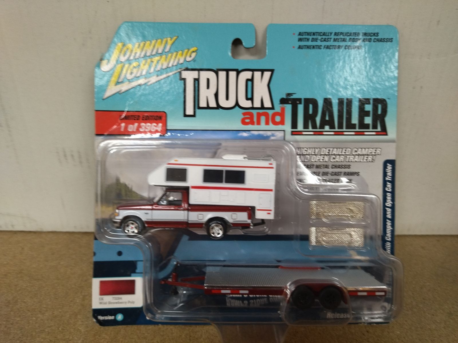 FORD F-150 1993 + CAMPER u0026 OPEN CAR TRAILER 1:64 JOHNNY LIGHTNING - BCN  STOCK CARS