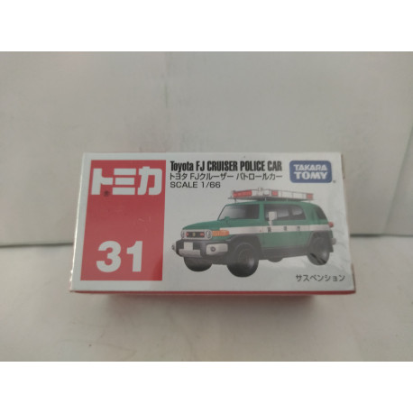 TOYOTA FJ CRUISER POLICE CAR 1:66/apx 1:64 TOMICA 31