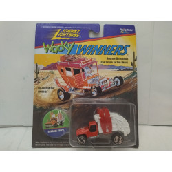 GARBAGE TRUCK WACKY WINNERS 1:64 JOHNNY LIGHTNING