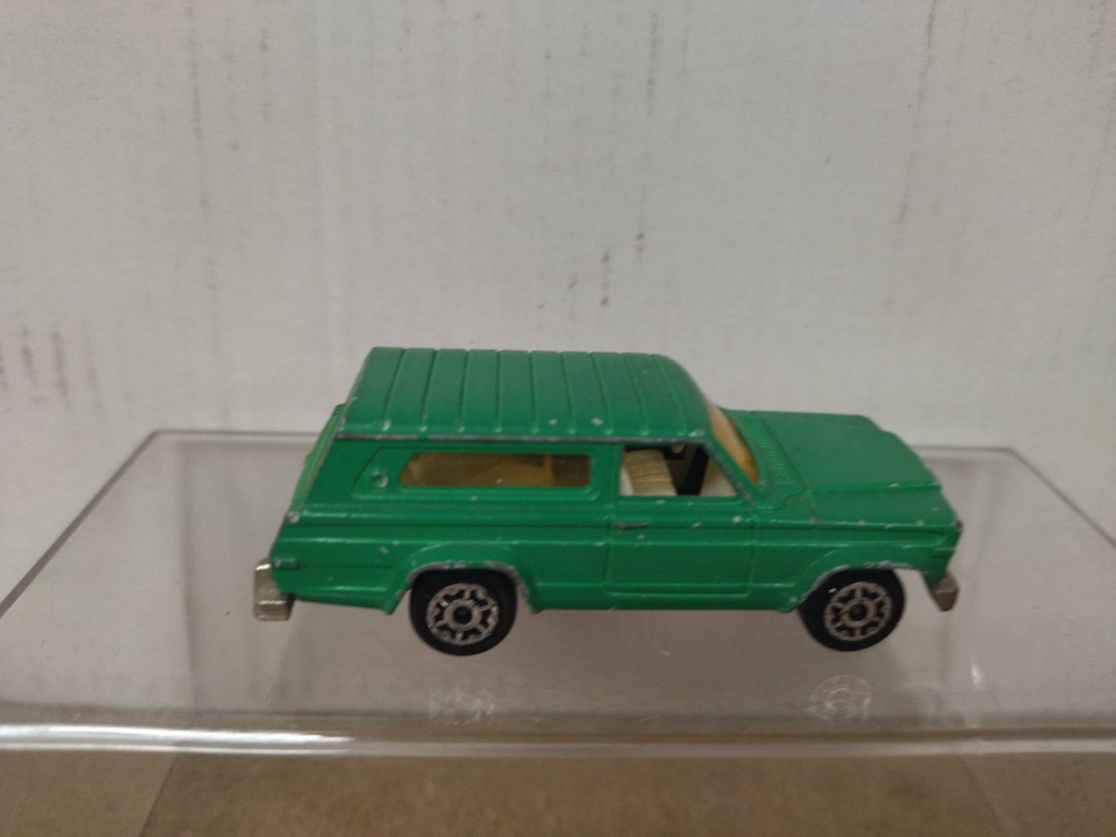 Majorette jeep best sale cherokee 236