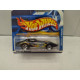 CHEVROLET CORVETTE STINGRAY FLAMES 1:64 HOT WHEELS