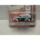 CHEVROLET PANEL TRUCK 1939 RUNNING RED CROWN GASOLINE 1:64 GREENLIGHT