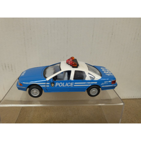 CHEVROLET CAPRICE USA POLICE NYPD 1822 1:43 KINSMART NO BOX