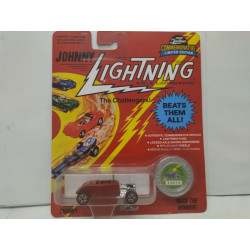 CLASSIC 1932 RED ROADSTER THE CHALLENGERS VINTAGE 1:64 JOHNNY LIGHTNING