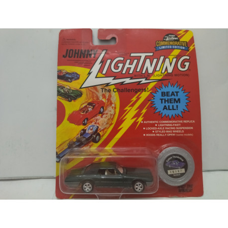 FORD THUNDERBIRD CUSTOM 15197 S5 THE CHALLENGERS VINTAGE 1:64 JOHNNY LIGHTNING