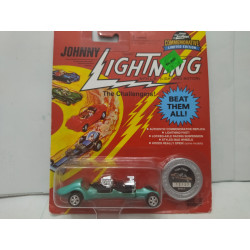 TRIPLE THREAT 12127 THE CHALLENGERS VINTAGE 1:64 JOHNNY LIGHTNING