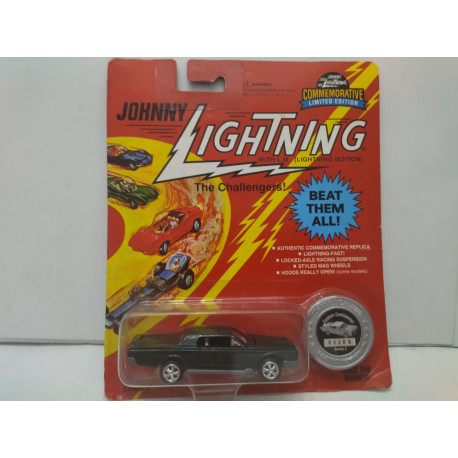 CUSTOM CONTINENTAL 03309 THE CHALLENGERS VINTAGE 1:64 JOHNNY LIGHTNING