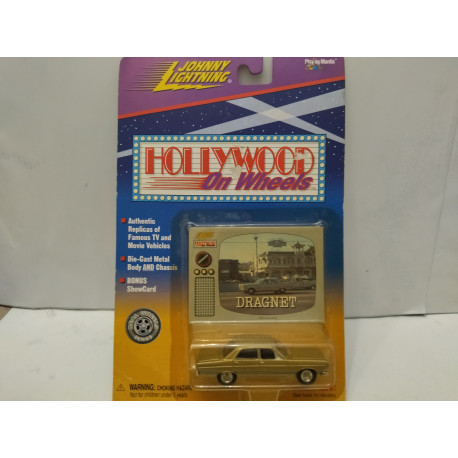 FORD FAIRLANE 1967 DRAGNET HOLLYWOOD ON WHEELS 1:64 JOHNNY LIGHTNING