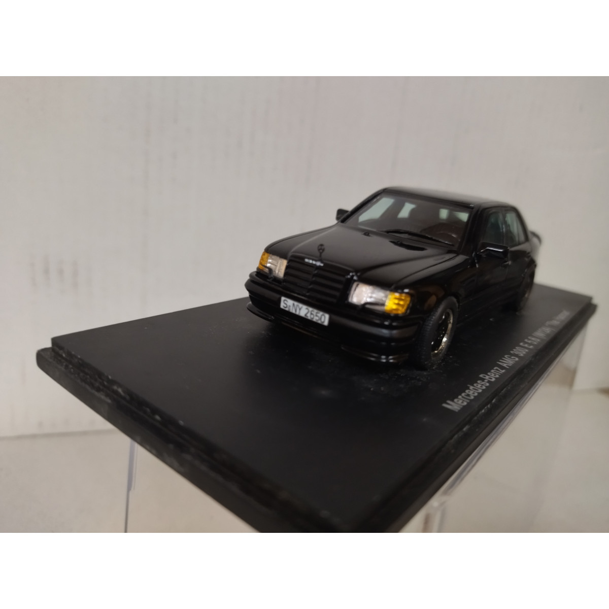 MERCEDES-BENZ AMG 300 E 5.6 W124 1986 THE HAMMER 1:43 SPARK - BCN