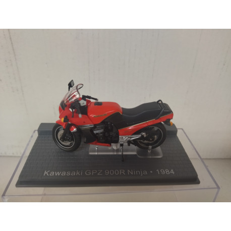 KAWASAKI GPZ 900R NINJA 1984 CLASSIC MOTO/BIKE 1:24 ALTAYA IXO