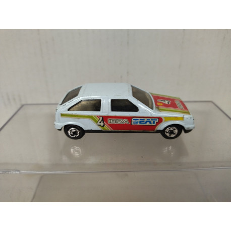 SEAT IBIZA BLANCO n4 apx 1:64 MIRA 204