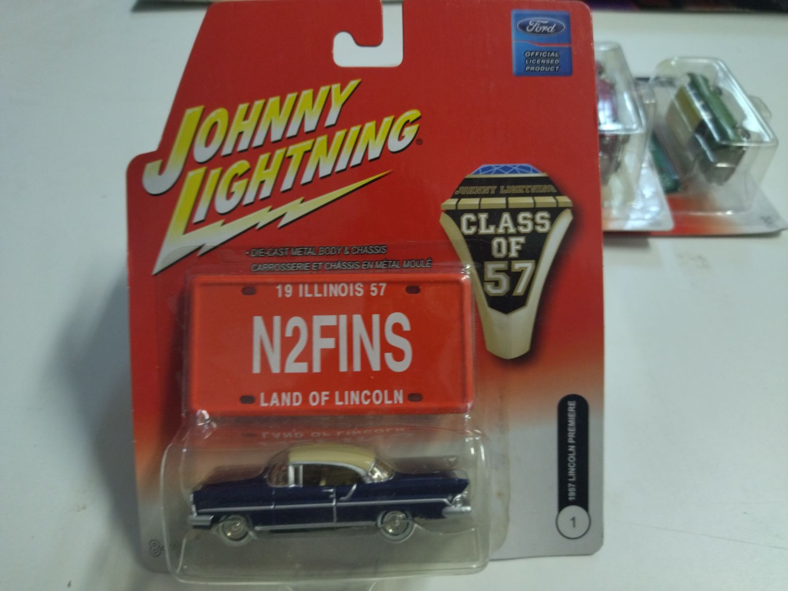 LINCOLN PREMIERE 1957 CLASS OF 57 1:64 JOHNNY LIGHTNING - BCN