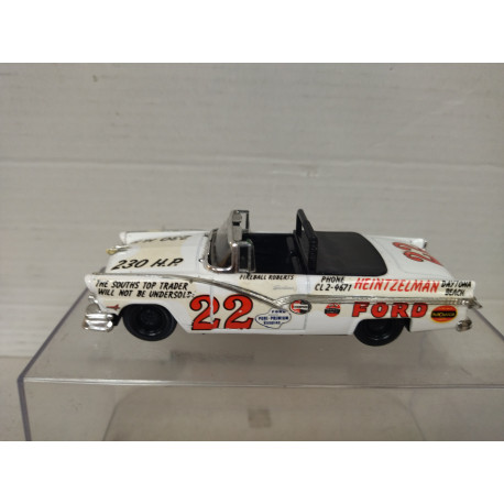 FORD FAIRLANE 1956 CONV n22 FIREBALL ROBERTS NASCAR 1:43 QUARTZO NO BOX