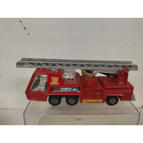 FIRE TENDER SUPER KINGS K-9 1:55/apx 1:64 MATCHBOX + BOX