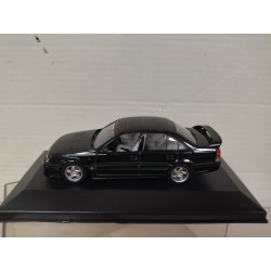 OPEL LOTUS OMEGA 1:43 EAGLEMOSS IXO CAJA NO ORIGINAL DEFECT/NO RETRO