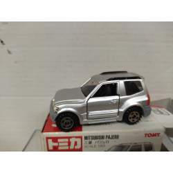 MITSUBISHI PAJERO 3-GEN V60 SILVER 1:63/apx 1:64 TOMICA 30