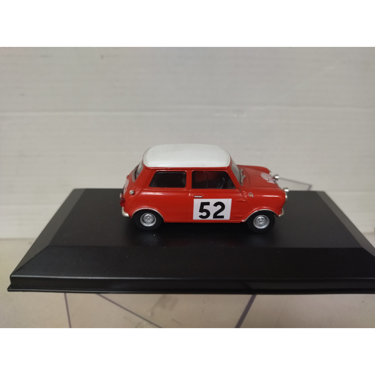 MINI COOPER S 1965 WIN RALLY MONTE CARLO T.MAKINEN 1:43 ALTAYA IXO CAJA ...