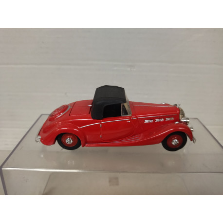 TRIUMPH DOLOMITE 1939 RED 1:43 MATCHBOX DYS-17 DINKY COLLECTION