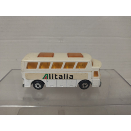 AIRPORT COACH/BUS ALITALIA WHITE SUPERFAST 65 1:98/apx 1:64 MATCHBOX NO BOX