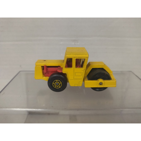 BOMAG ROAD ROLLER SUPERFAST 72 1:76/ apx 1:64 MATCHBOX NO BOX