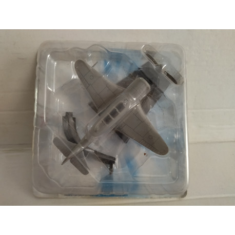 YAKOVLEV YAK-11 MOOSE WW 2 LEGENDARY PLANES RUSSIA 1:72 DeAGOSTINI IXO