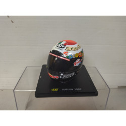 CASCO/HELMET 1998 SUZUKA VALENTINO ROSSI 1:5 SPARK ALTAYA