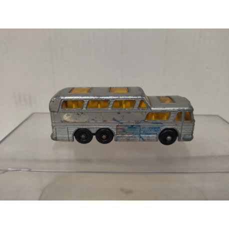 GMC SCENICRUISER GREYHOUND LESNEY 66 1:159/apx 1:64 MATCHBOX NO BOX