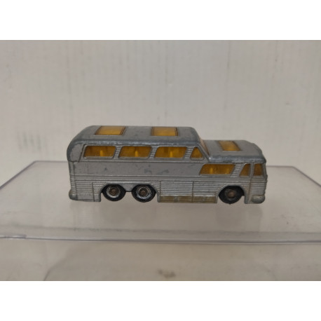 GMC SCENICRUISER GREYHOUND LESNEY 66 (2) 1:159/apx 1:64 MATCHBOX NO BOX