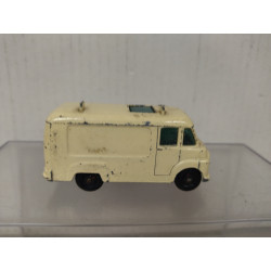 COMMER TV SERVICE VAN LESNEY 62 1:86/apx 1:64 MATCHBOX NO BOX