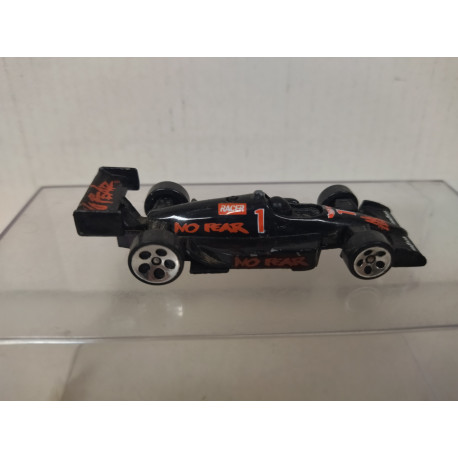 INDY CAR NO FEAR RACE CAR VINTAGE 1:64 HOT WHEELS NO BOX