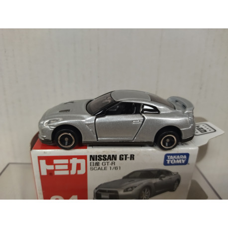 NISSAN GT-R SILVER 1:61/apx 1:64 TOMICA 94