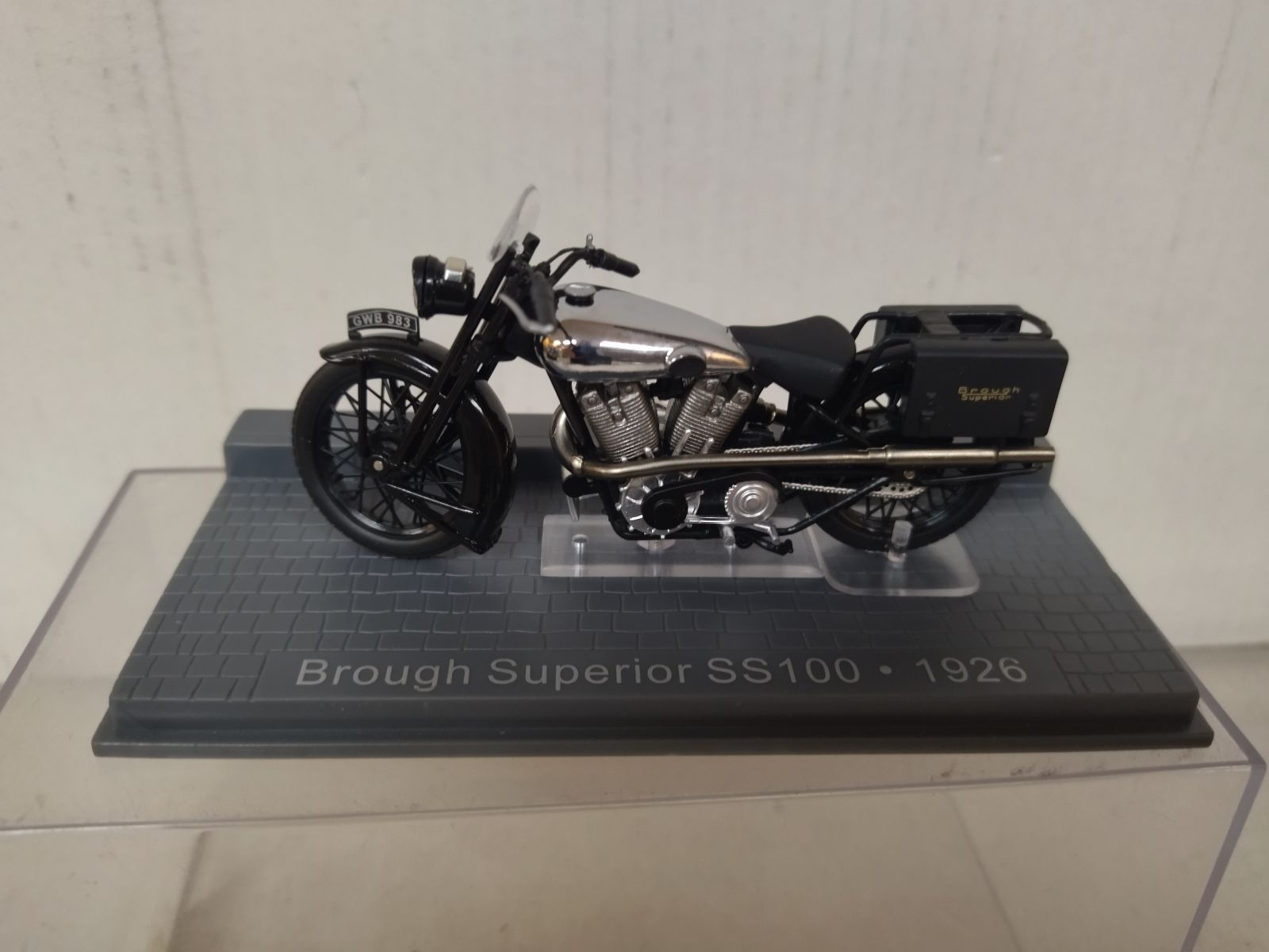1/24 Brought Superior SS100 1926 - オートバイ