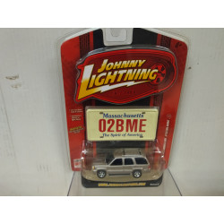 CADILLAC ESCALADE 2004 MASSACHUSSETTS PLATE 1:64 JOHNNY LIGHTNING