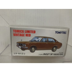 TOYOTA CARINA 1600 DX 1:64 TOMICA LIMITED VINTAGE NEO N-12b