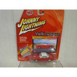 VOLKSWAGEN KARMANN GHIA 1963 RED/WHITE 1:64 JOHNNY LIGHTNING