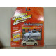 VOLKSWAGEN NEW BEETLE 2000 WHITE 1:64 JOHNNY LIGHTNING