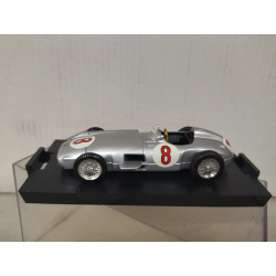 MERCEDES-BENZ W196 1955 GP HOLANDA FANGIO FORMULA F1 1:43 BRUMM R72