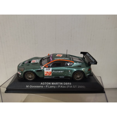 ASTON MARTIN DBR9 2005 FIA GT LAMY-GOOSENS-KOX 1:43 ALTAYA IXO