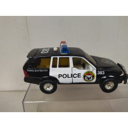 SSANGYONG MUSSO POLICE ANTI-CRIME 1:35 NO BOX