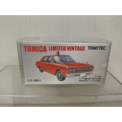 NISSAN CEDRIC FIRE 1:64 TOMICA LIMITED VINTAGE LV-96A