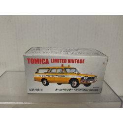 TOYOPET CROWN WAGON ROAD PUBLIC CORPORATION 1:64 TOMICA LIMITED VINTAGE LV-18A