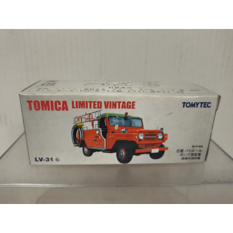 NISSAN PATROL FIRE 1:64 TOMICA LIMITED VINTAGE LV-31B