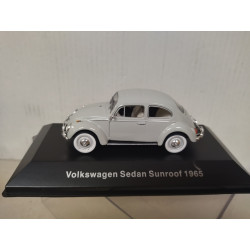 VOLKSWAGEN BEETLE 1965 SEDAN SUNROOF 1:43 DeAGOSTINI IXO