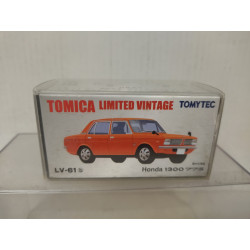 HONDA 1300 77S RED 1:64 TOMICA LIMITED VINTAGE LV-61B