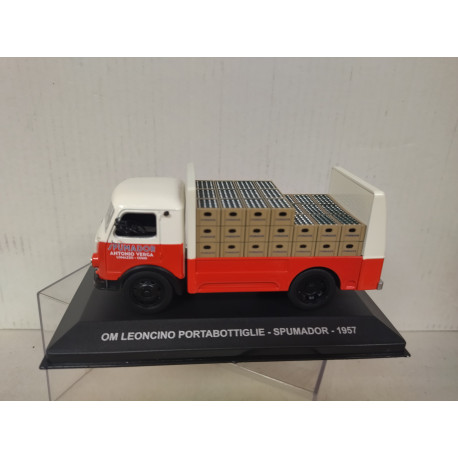 OM LEONCINO 1957 PORTABOTTIGLIE SPUMADOR 1:43 EAGLEMOSS IXO