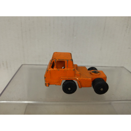 TRUCK/CAMION ORANGE apx 1:64 LIONEL VINTAGE MADE HONG KONG NO BOX